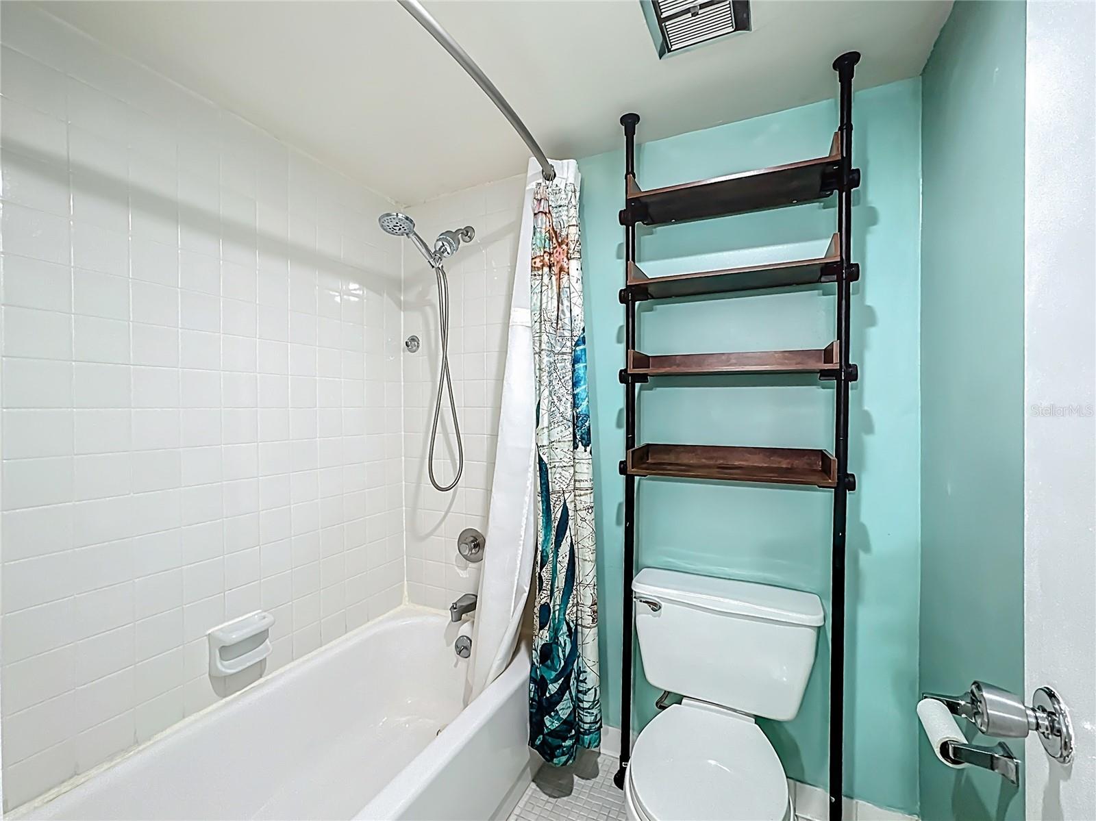 RAINTREE CONDO - Residential