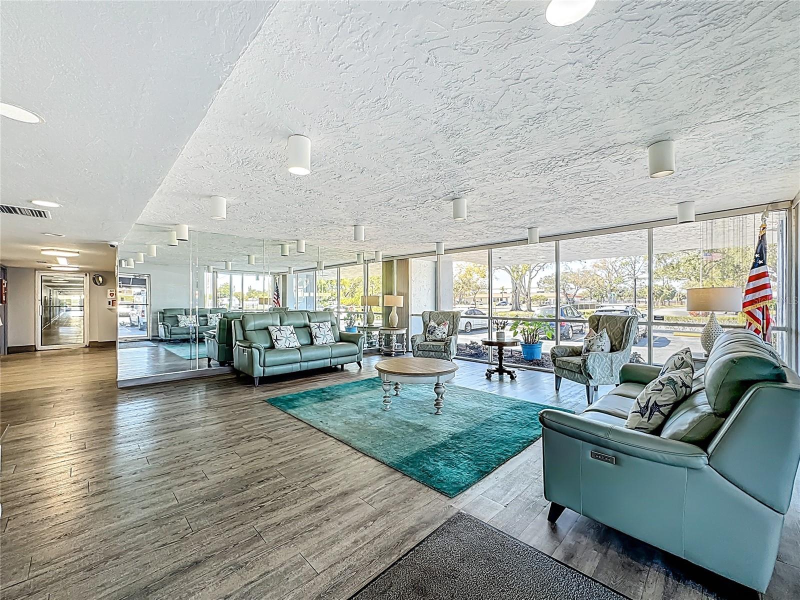 RAINTREE CONDO - Residential