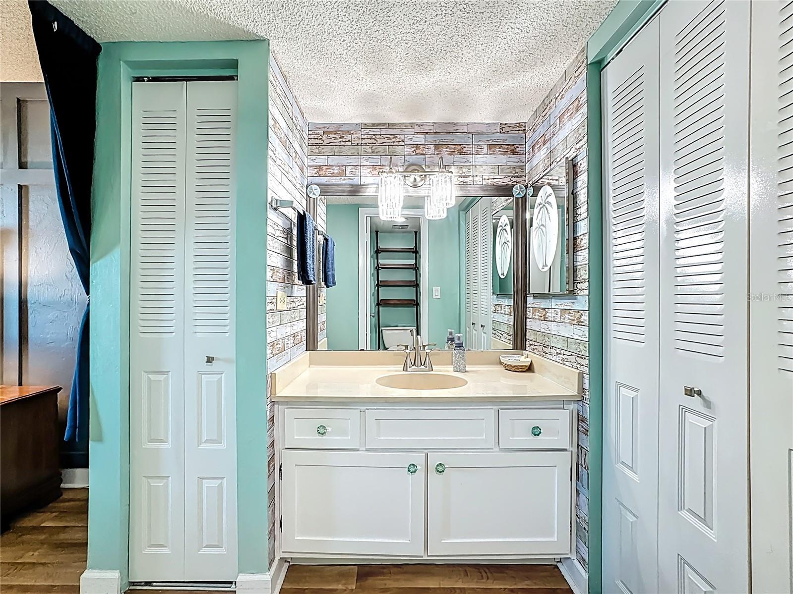 RAINTREE CONDO - Residential