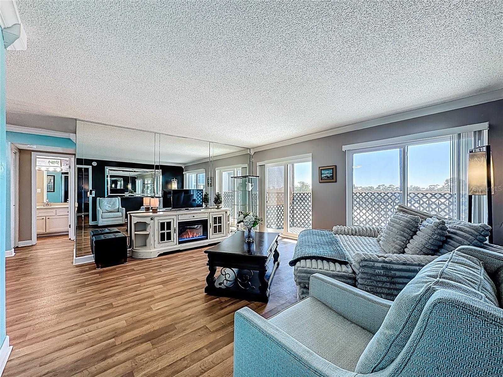 RAINTREE CONDO - Residential