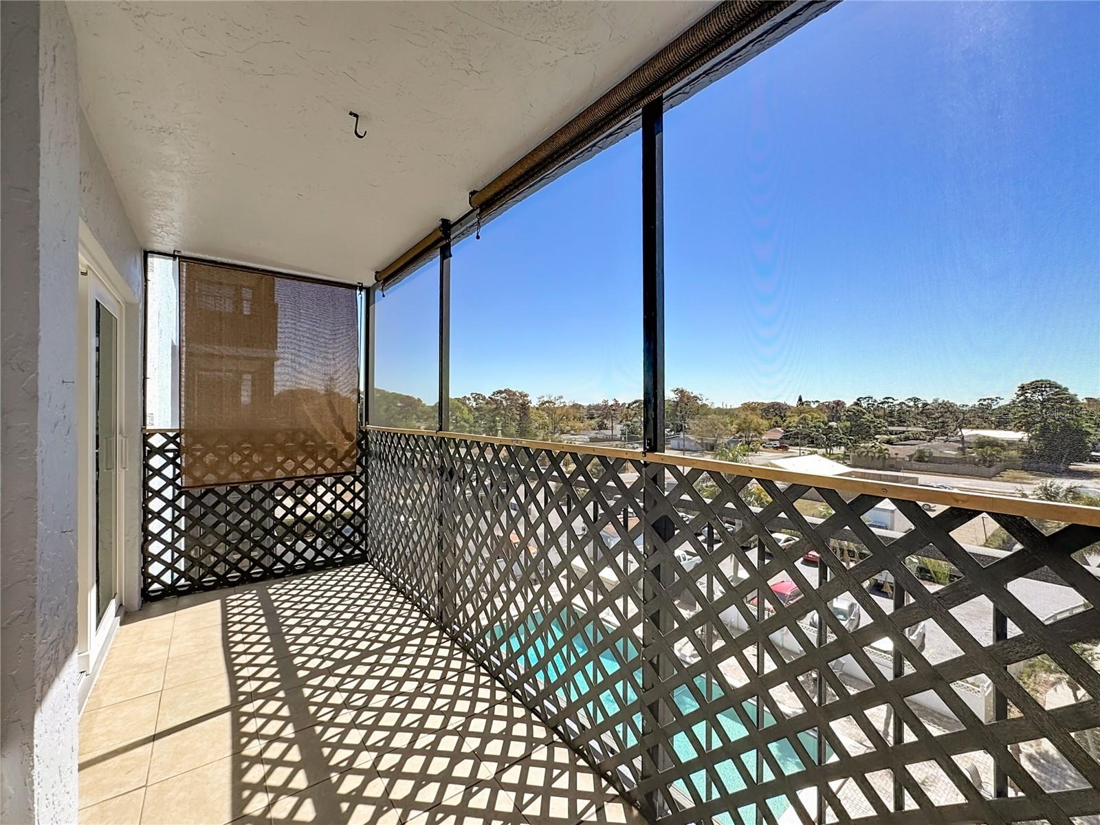 RAINTREE CONDO - Residential