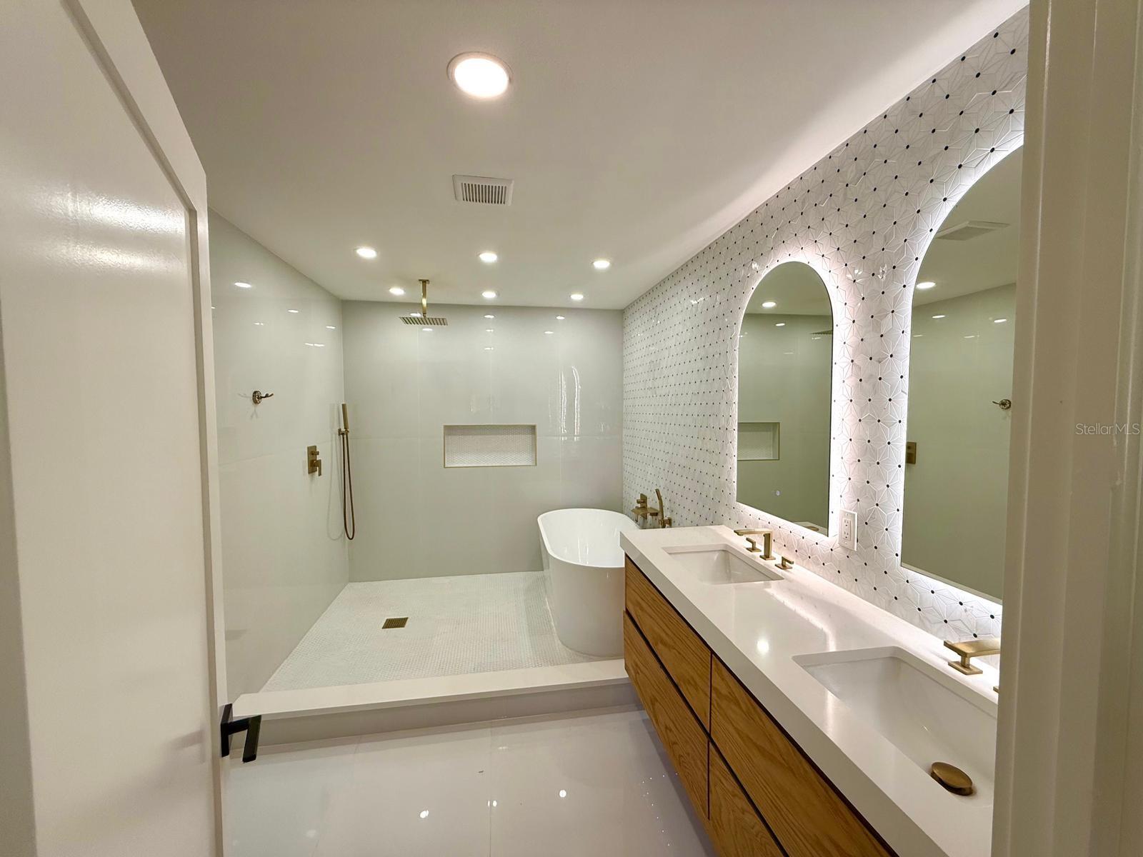 PEACEFUL VISTA HOMES - Residential