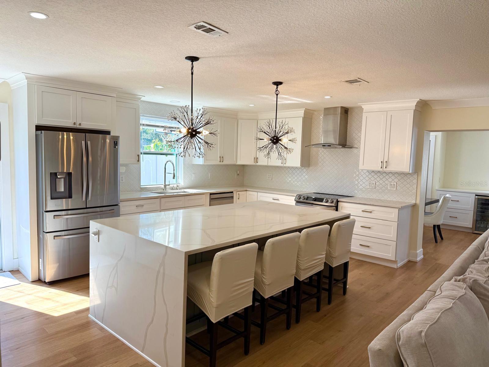 PEACEFUL VISTA HOMES - Residential