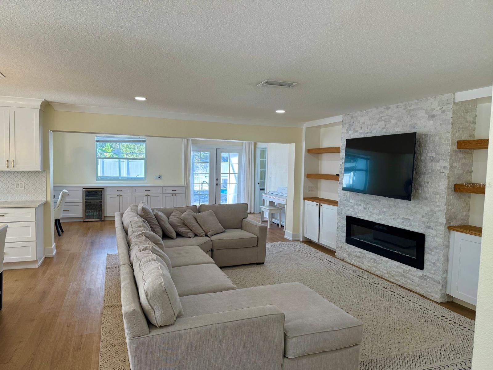 PEACEFUL VISTA HOMES - Residential