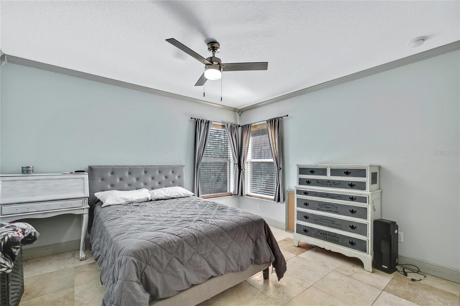 ROYAL HIGHLANDS - Residential