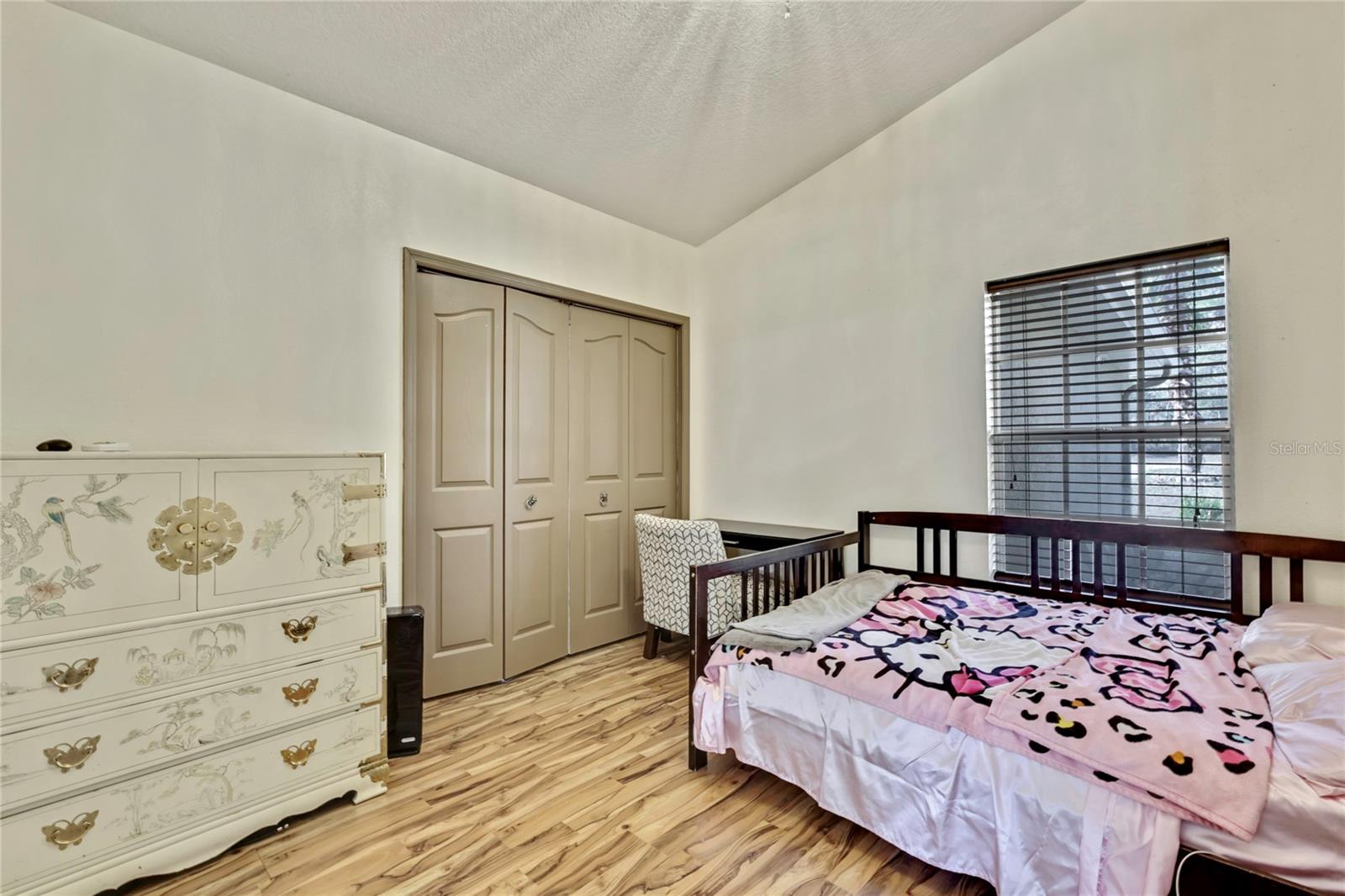 ROYAL HIGHLANDS - Residential