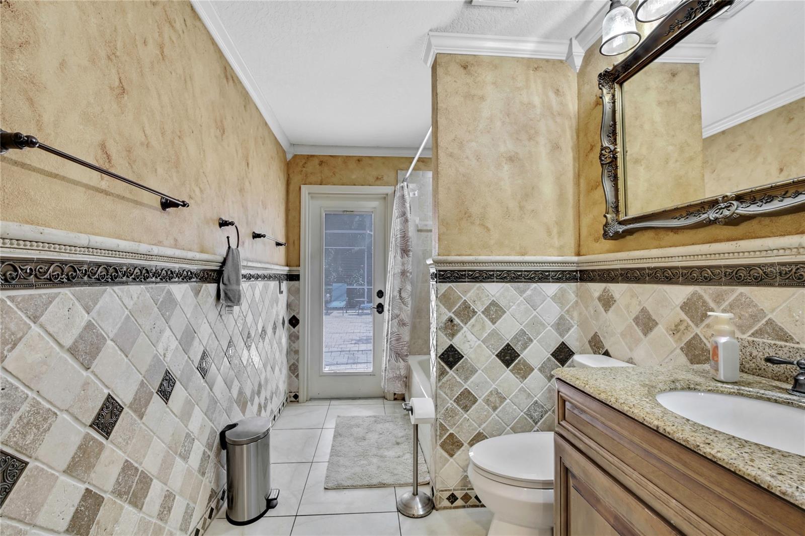 ROYAL HIGHLANDS - Residential