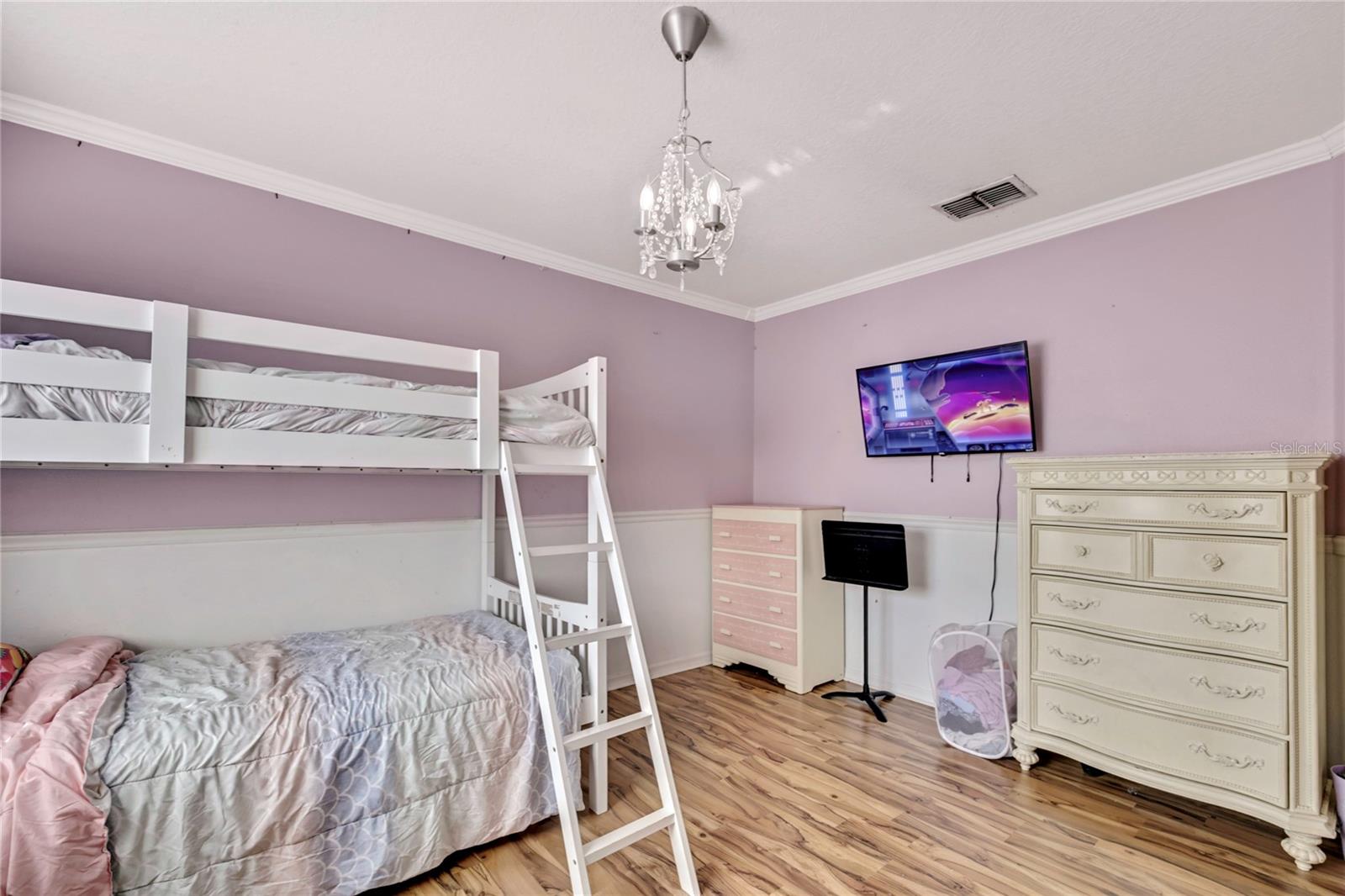 ROYAL HIGHLANDS - Residential