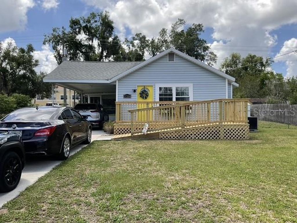 Photo of 37204 Magnolia Avenue, Dade City, FL 33523 (MLS # TB8509676)