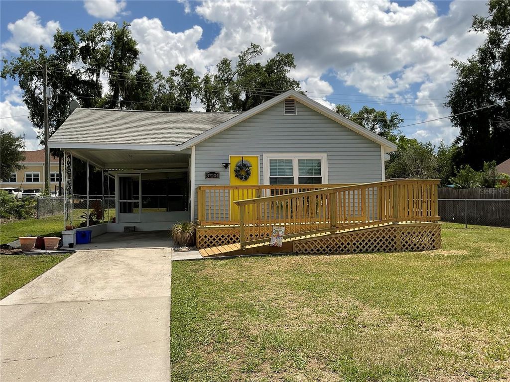 Photo of 37204 Magnolia Avenue, Dade City, FL 33523 (MLS # TB8509676)