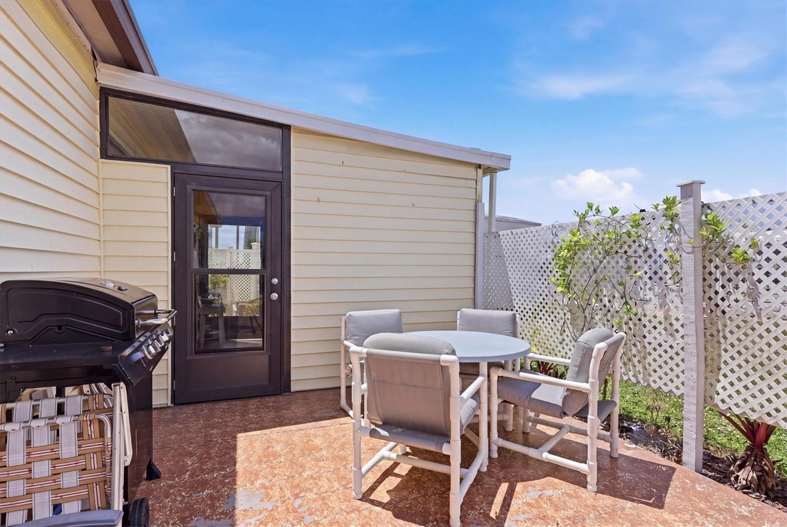 DE SOTO COMMUNITY UNIT ONE - Residential