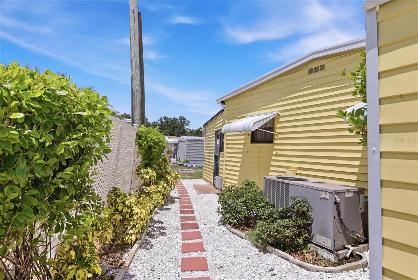 DE SOTO COMMUNITY UNIT ONE - Residential