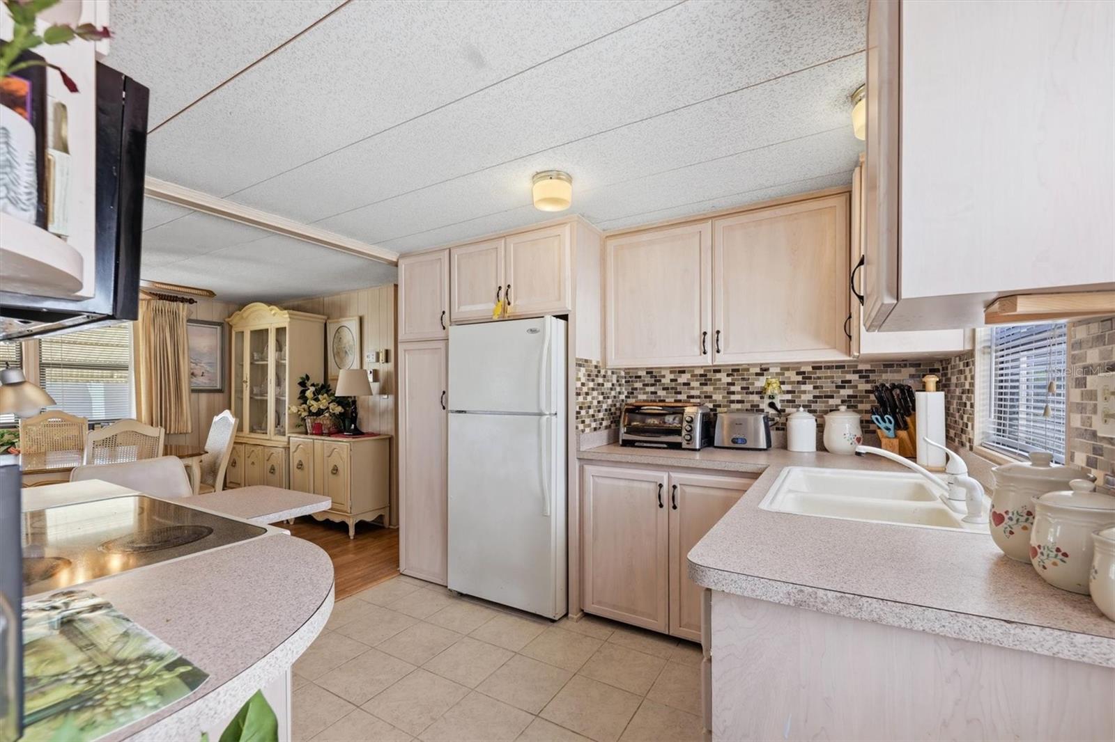 DE SOTO COMMUNITY UNIT ONE - Residential
