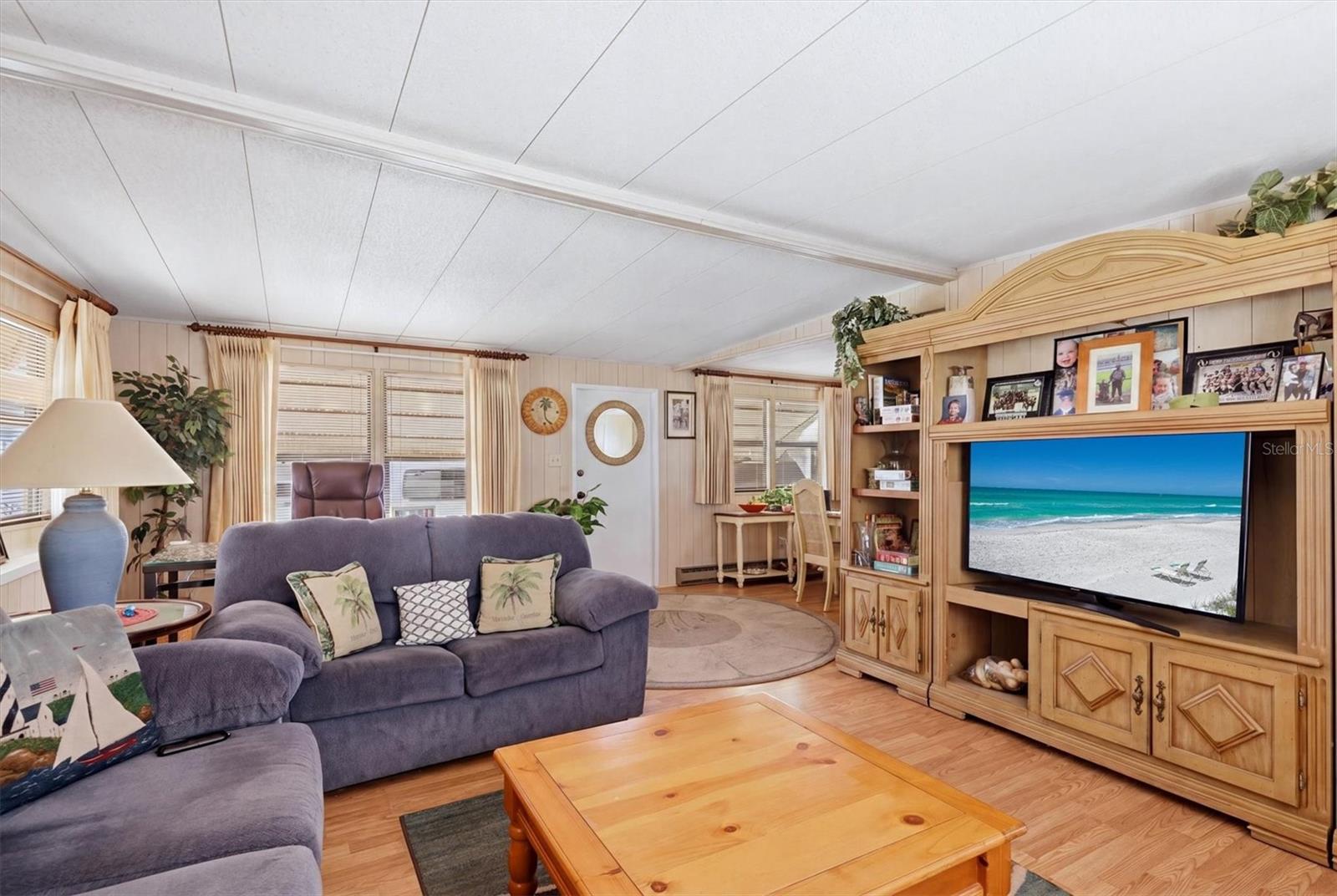 DE SOTO COMMUNITY UNIT ONE - Residential