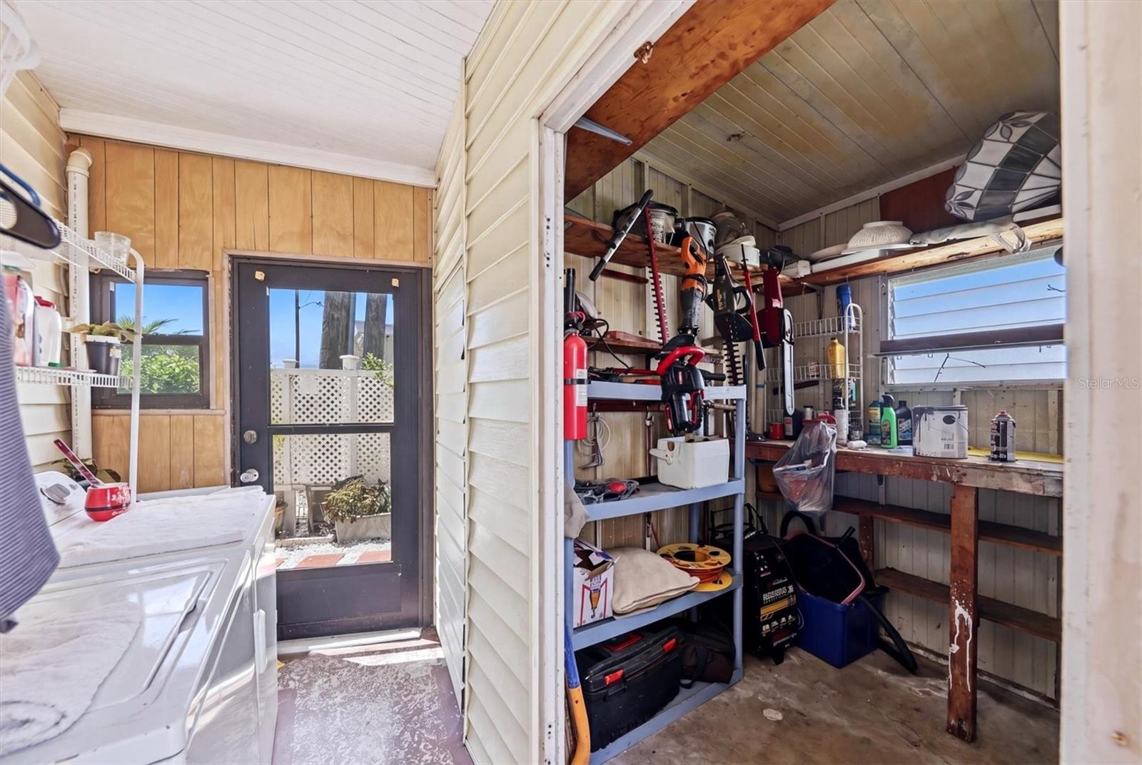 DE SOTO COMMUNITY UNIT ONE - Residential