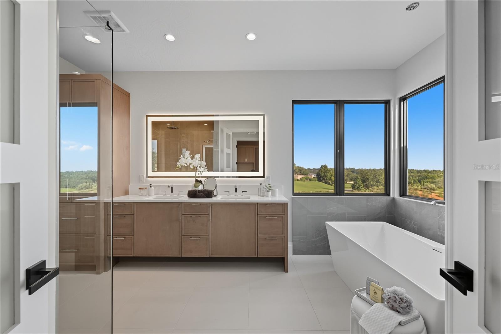 BELLA COLLINA WEST SUB - Residential