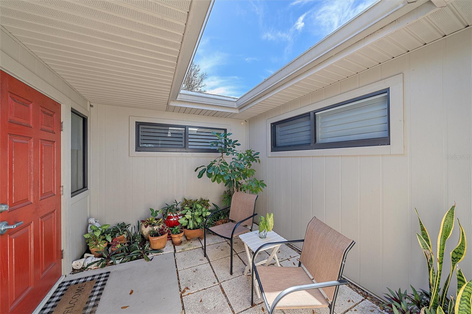 Picture for the property N6131334, 2 beds, 2 baths