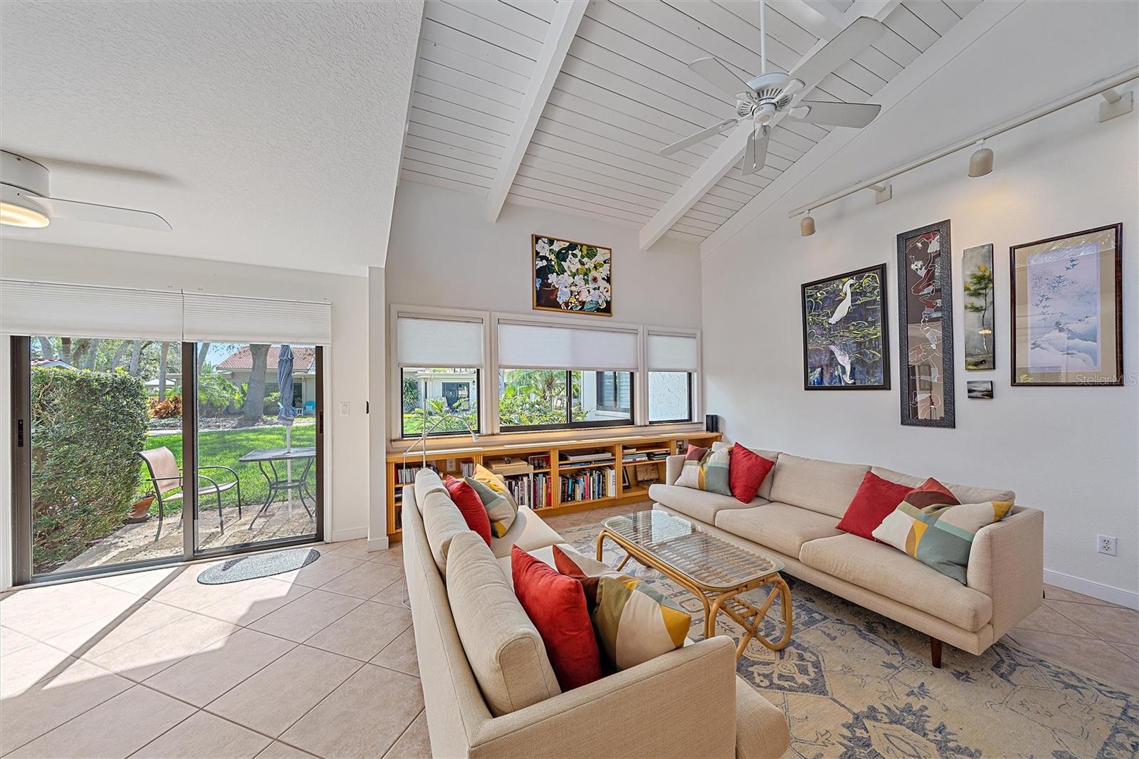 Picture for the property N6131334, 2 beds, 2 baths