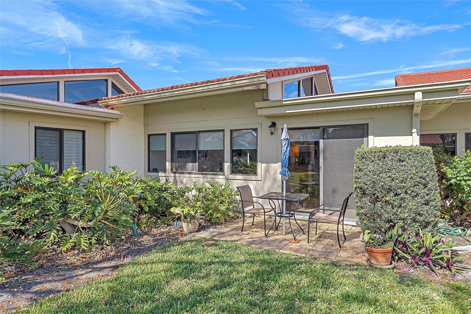 Picture for the property N6131334, 2 beds, 2 baths