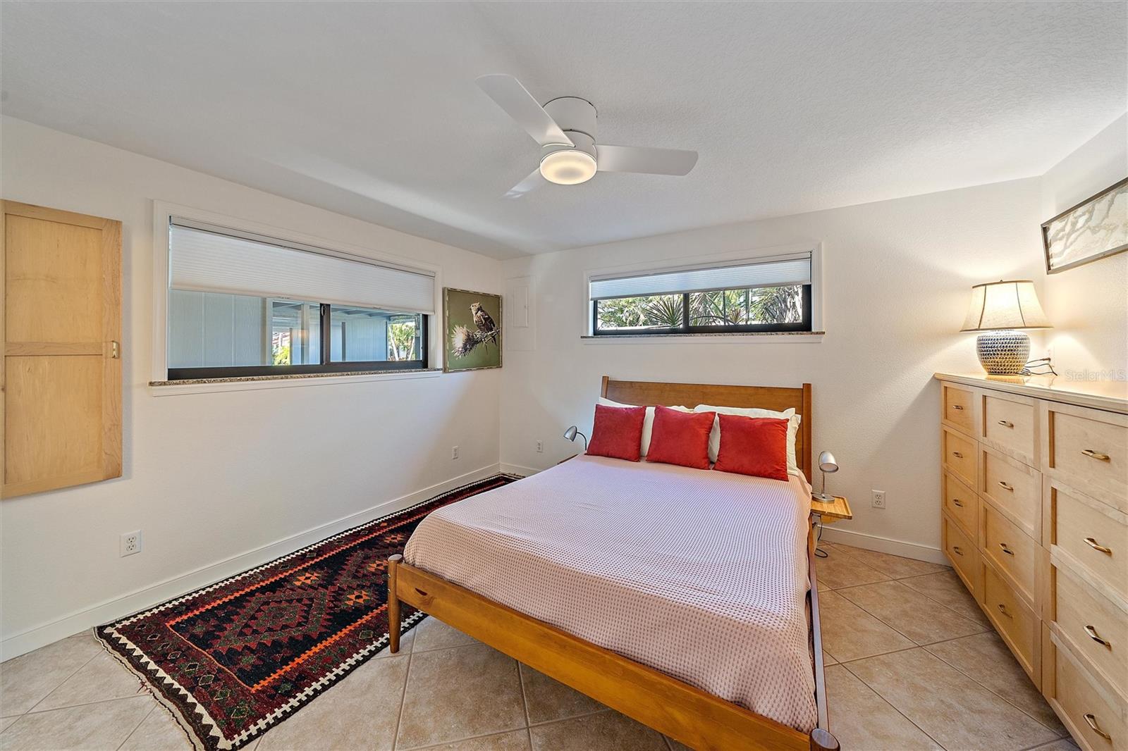 Picture for the property N6131334, 2 beds, 2 baths