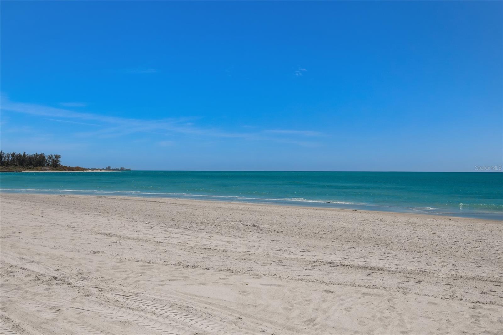 NEW PASS SHORES - Land