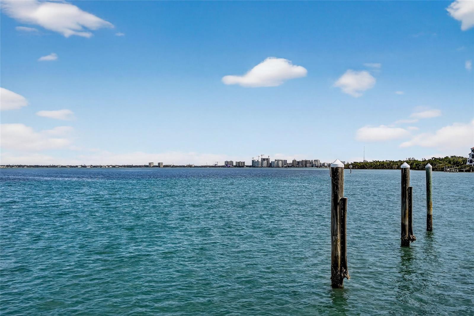 NEW PASS SHORES - Land