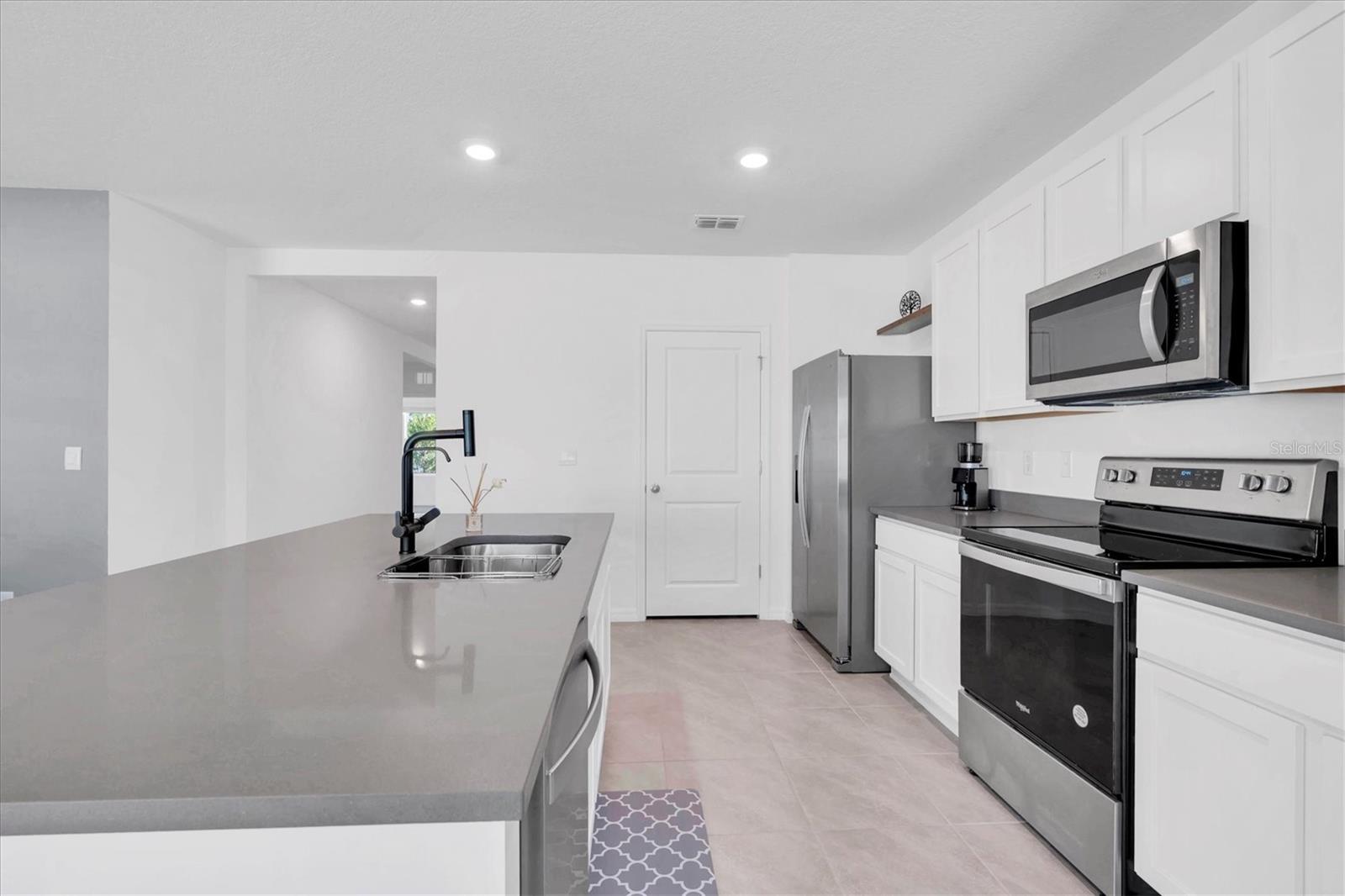 AVALON PARK WEST-NORTH PH 2 4-7 - Residential