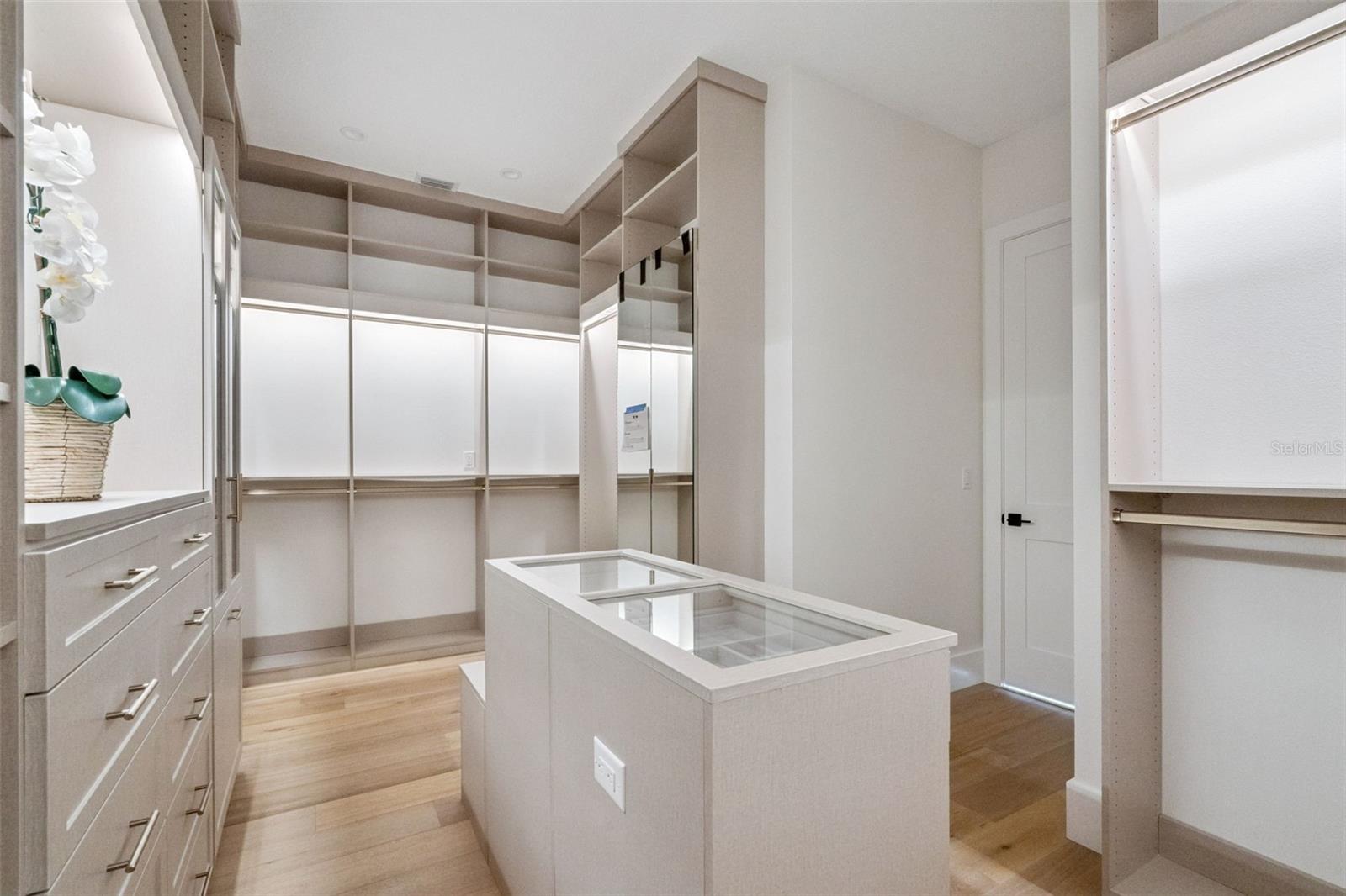 CONWILL ESTATES - Residential