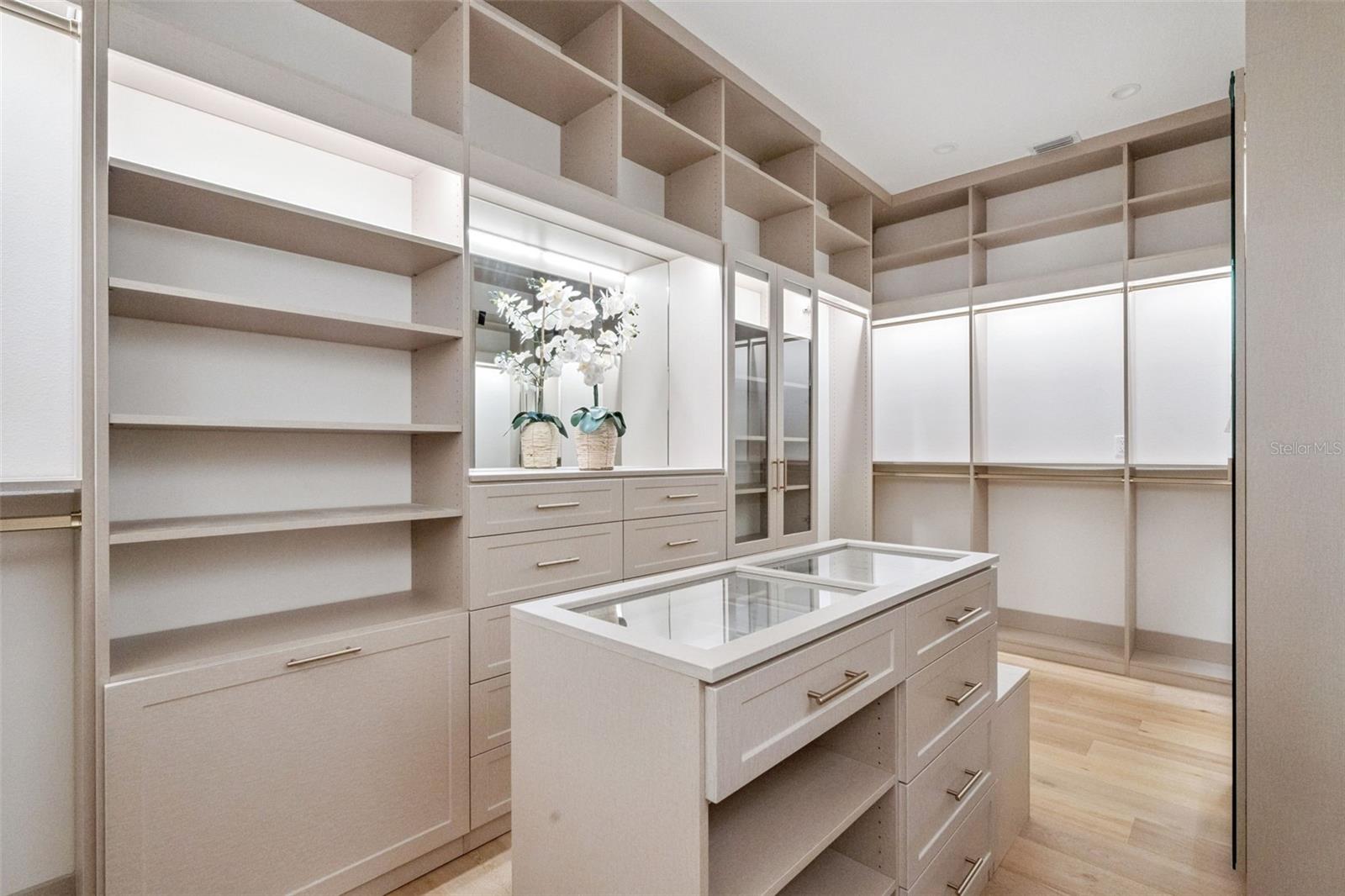 CONWILL ESTATES - Residential