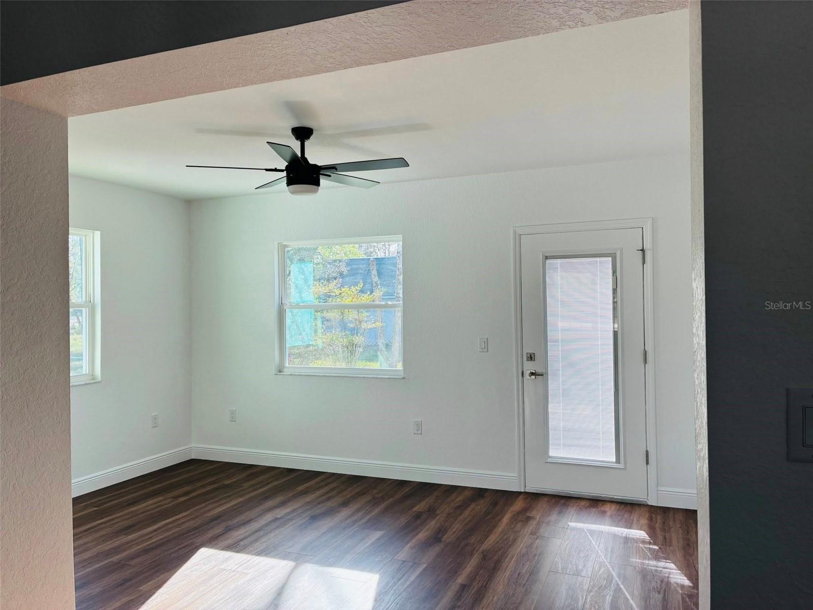 ROYAL HIGHLANDS - Residential