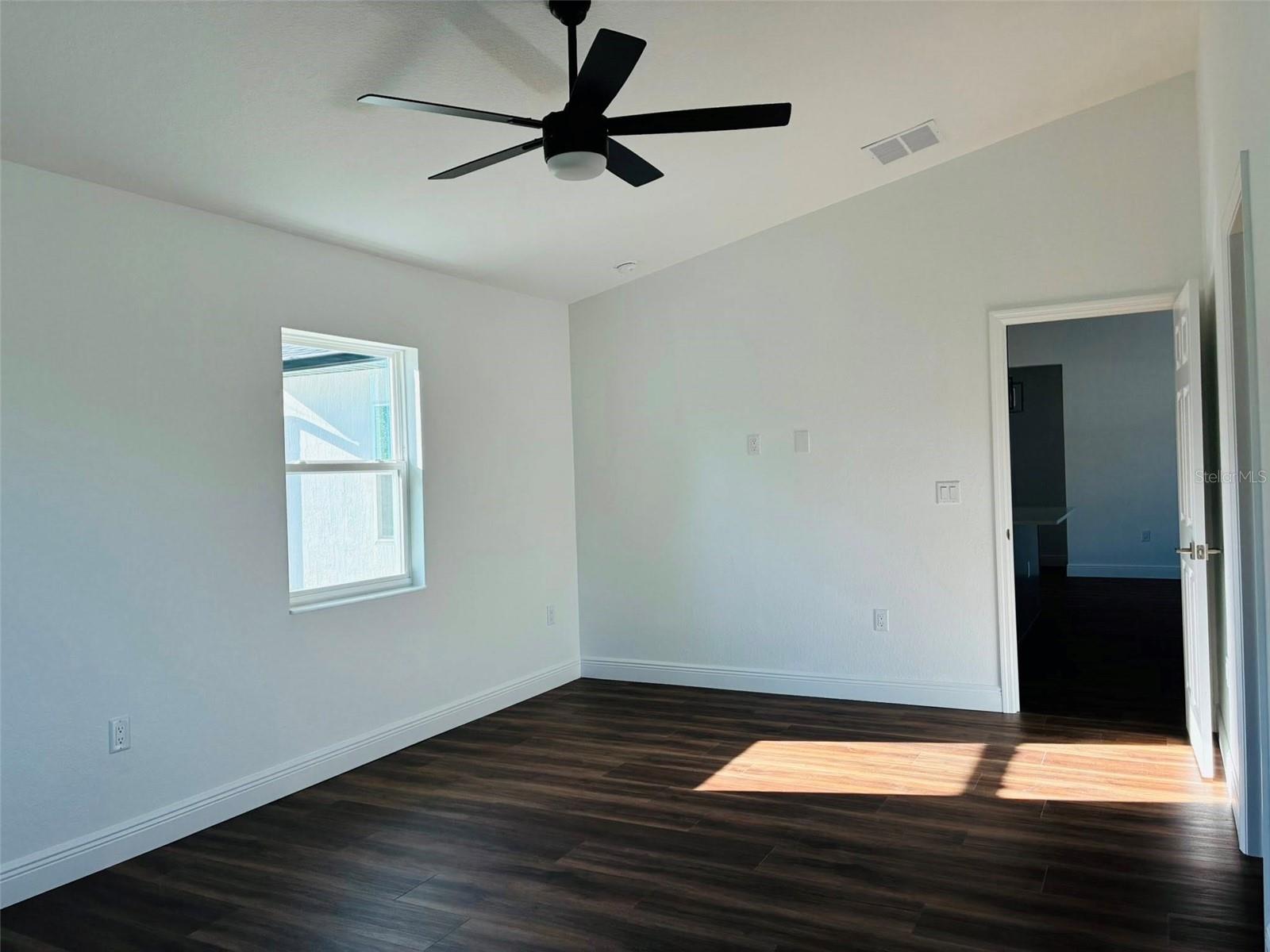 ROYAL HIGHLANDS - Residential