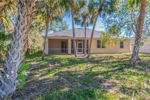 A home in PORT CHARLOTTE