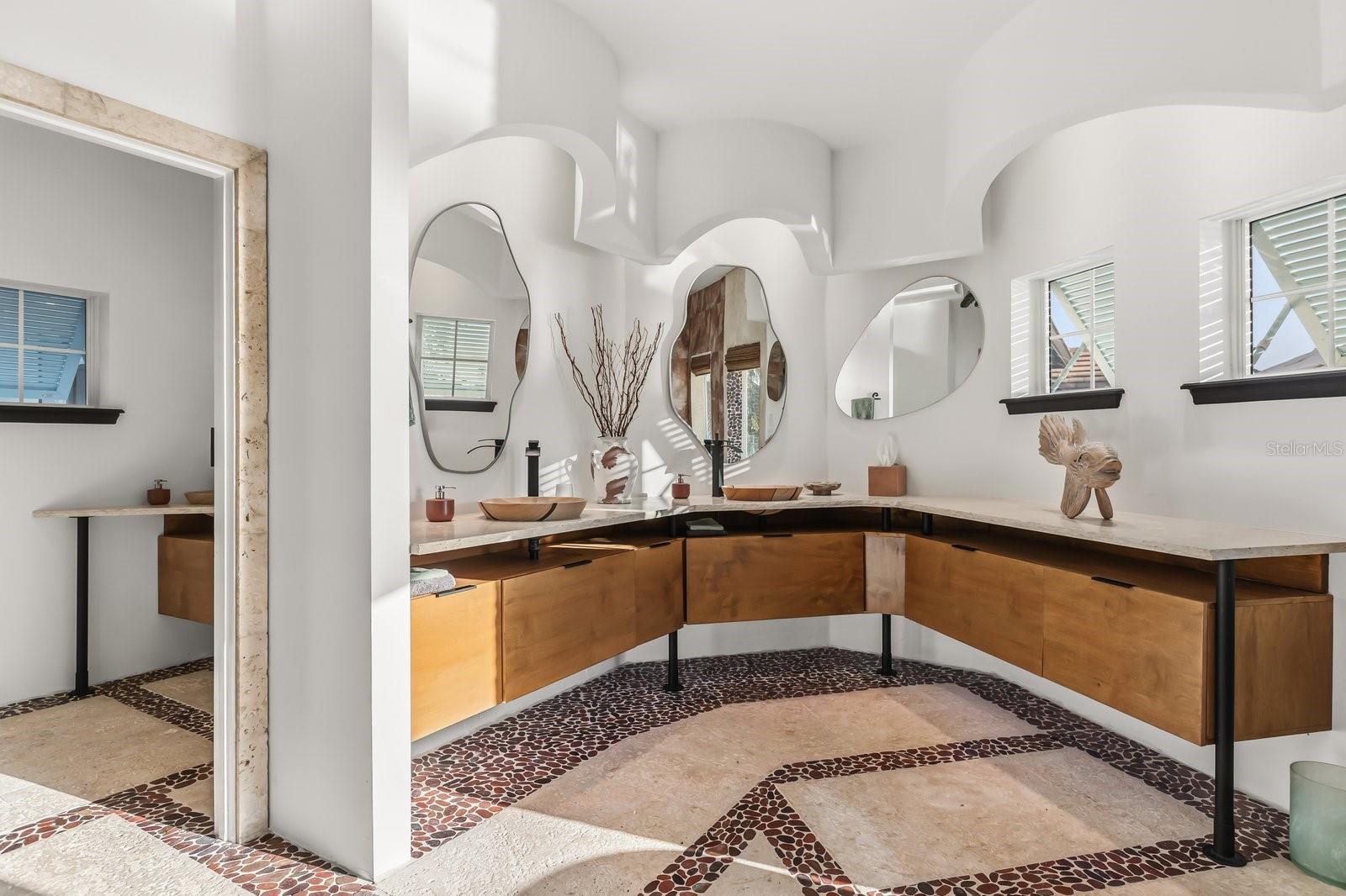 RIVER FALLS ESTATES - Residential