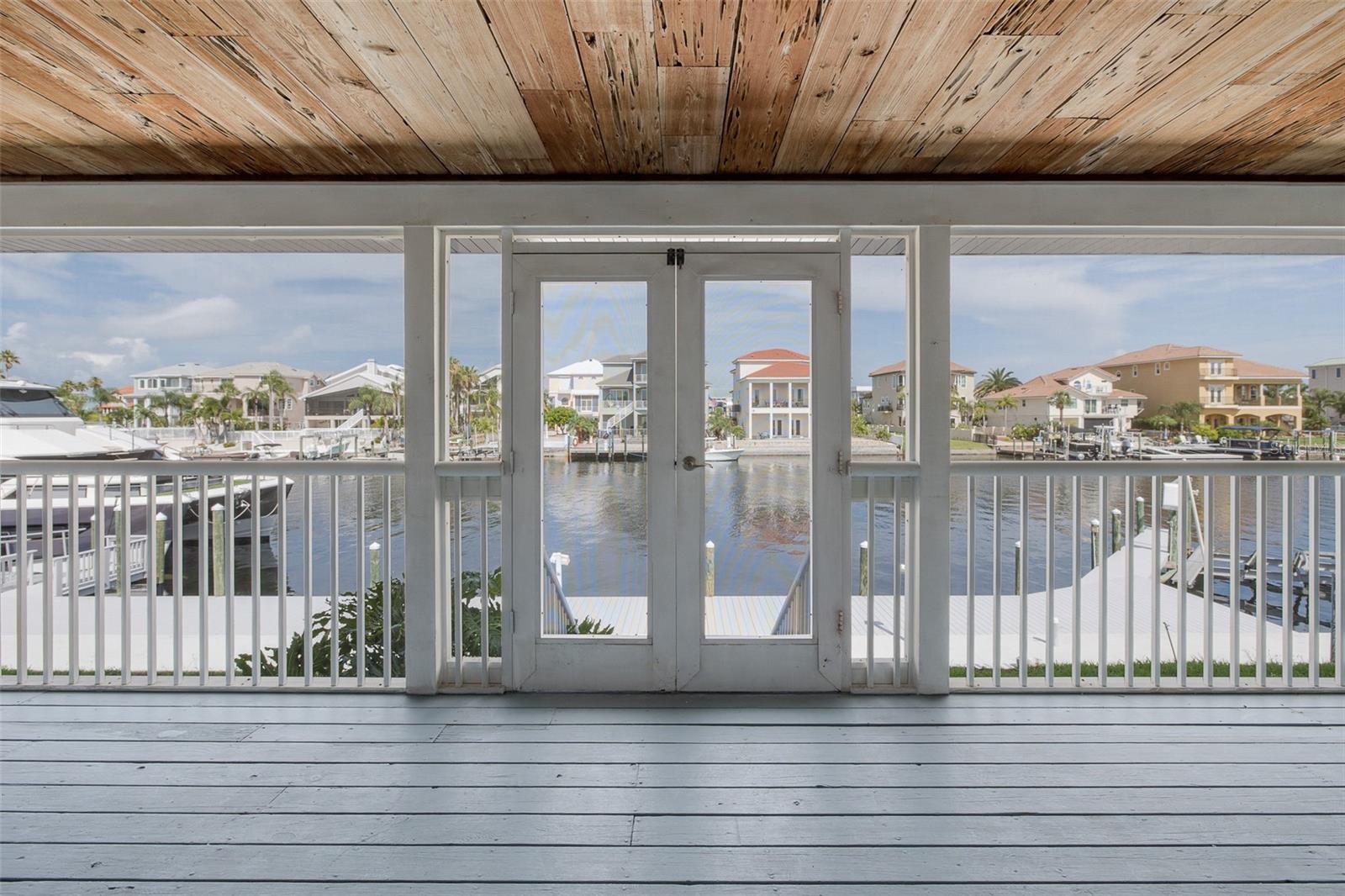 FLOR A MAR - Residential