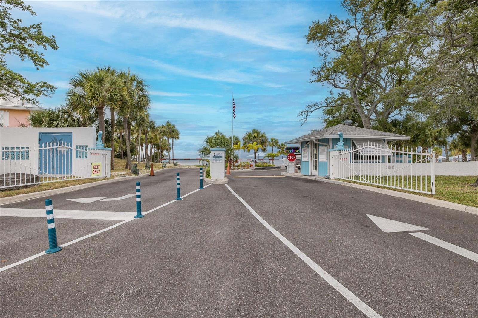 FLOR A MAR - Residential