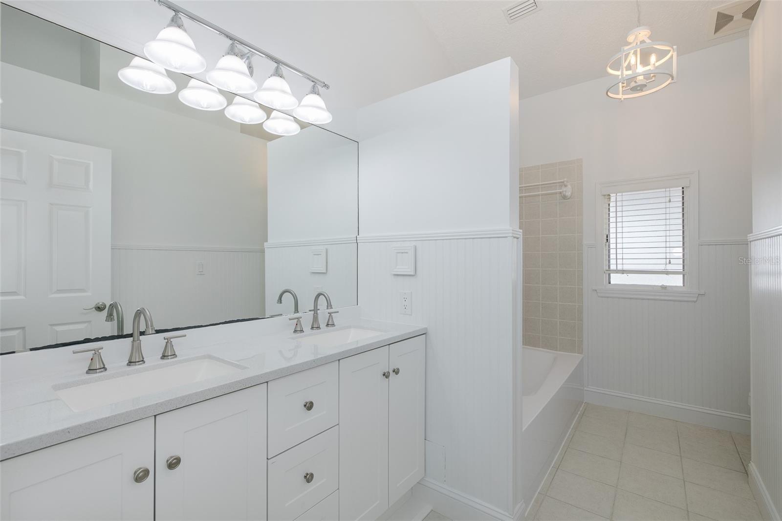 FLOR A MAR - Residential