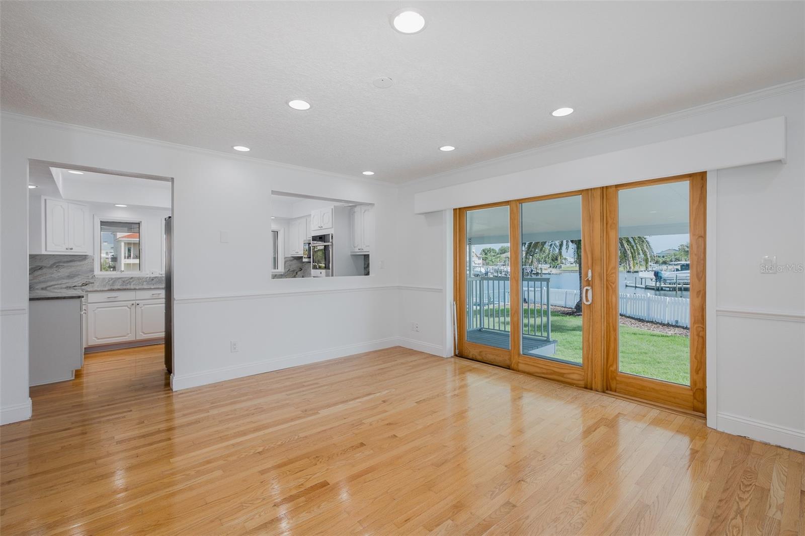 FLOR A MAR - Residential