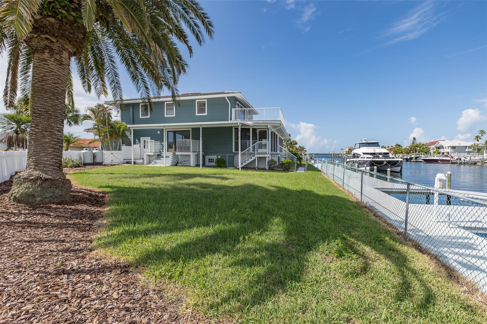 FLOR A MAR - Residential