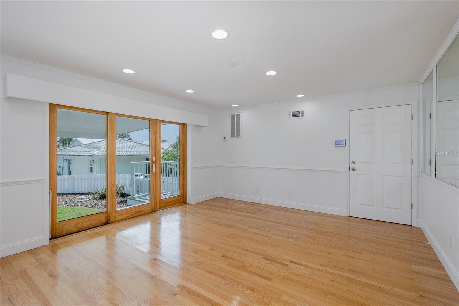 FLOR A MAR - Residential