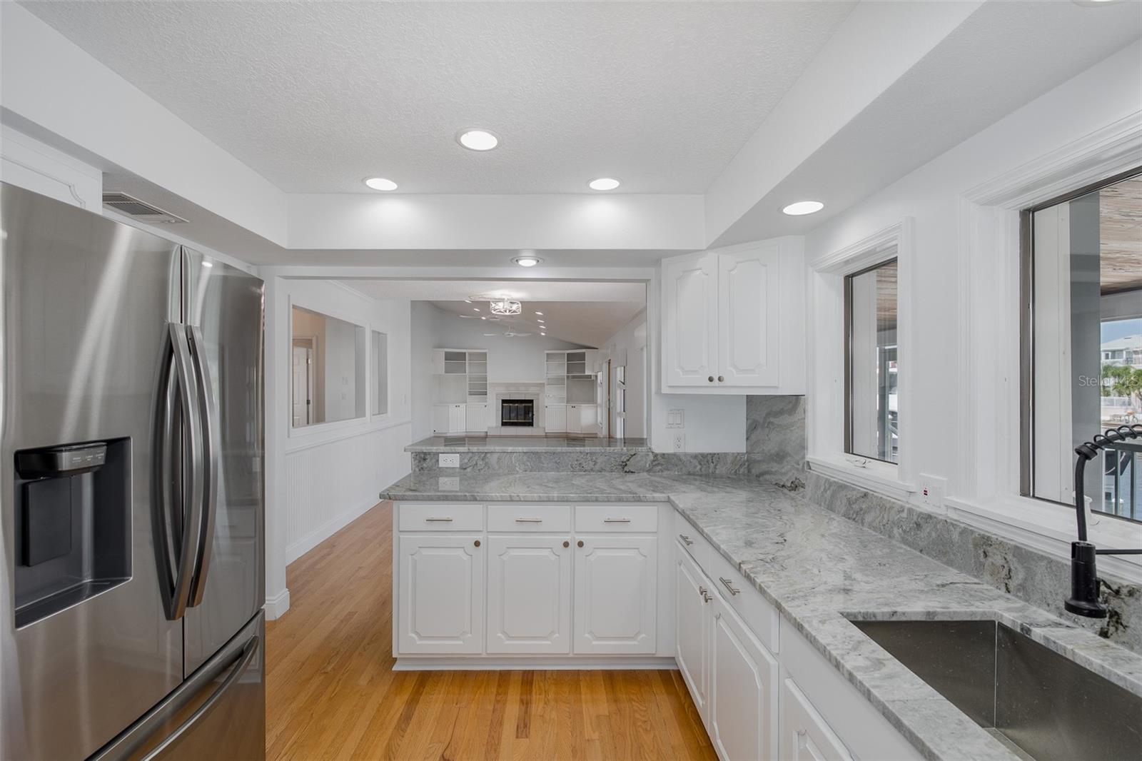 FLOR A MAR - Residential