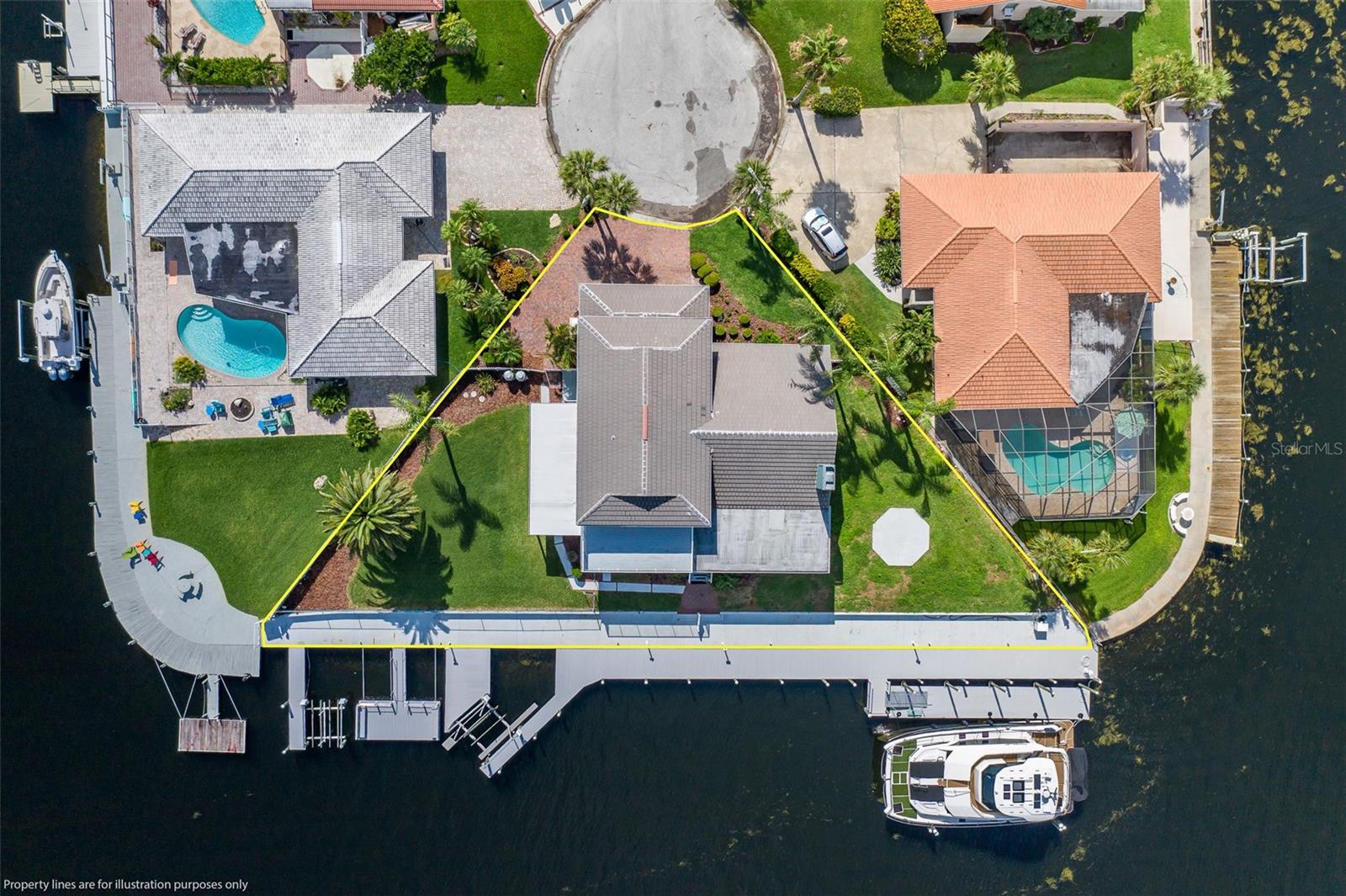 FLOR A MAR - Residential