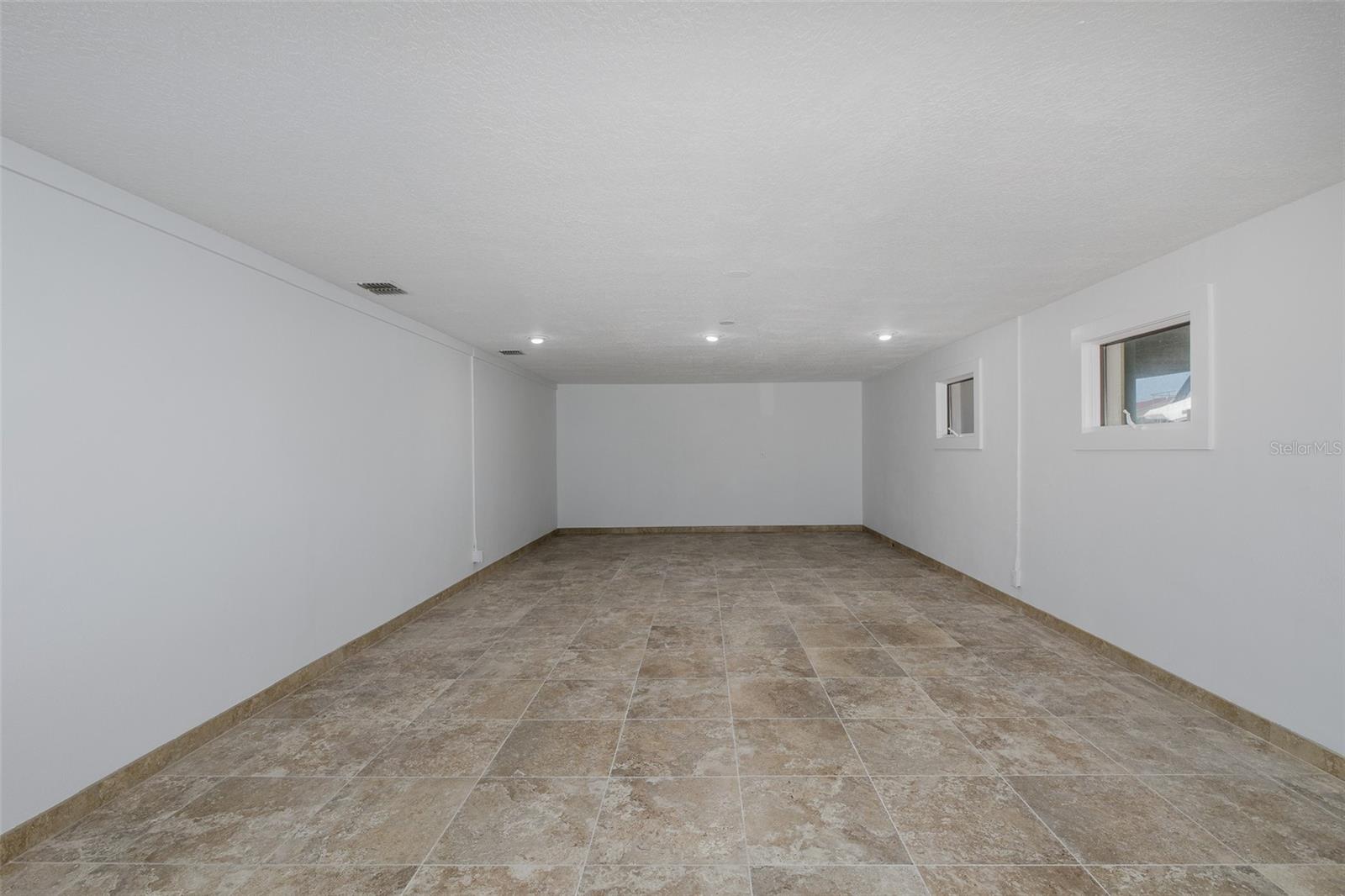 FLOR A MAR - Residential