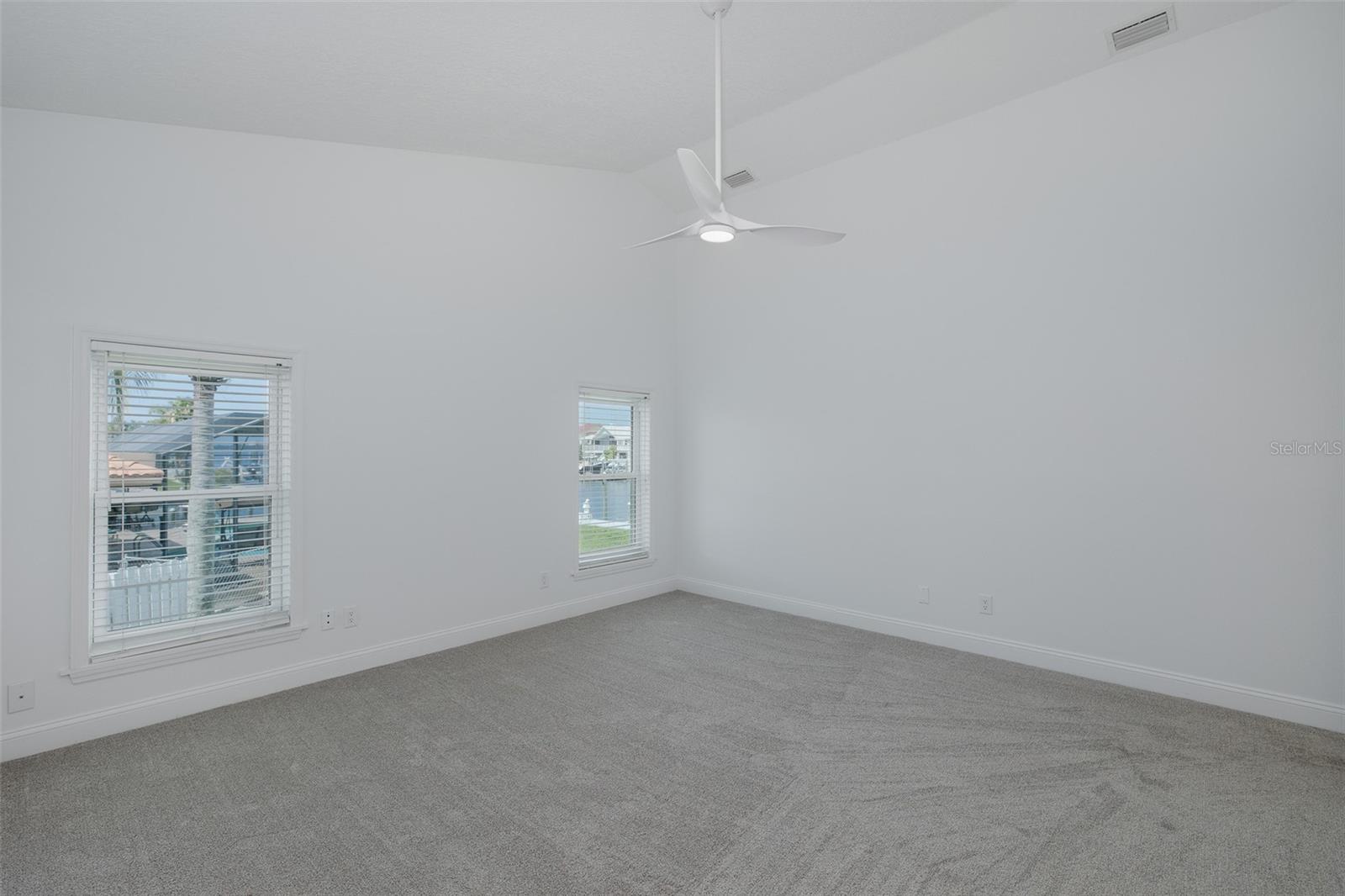 FLOR A MAR - Residential