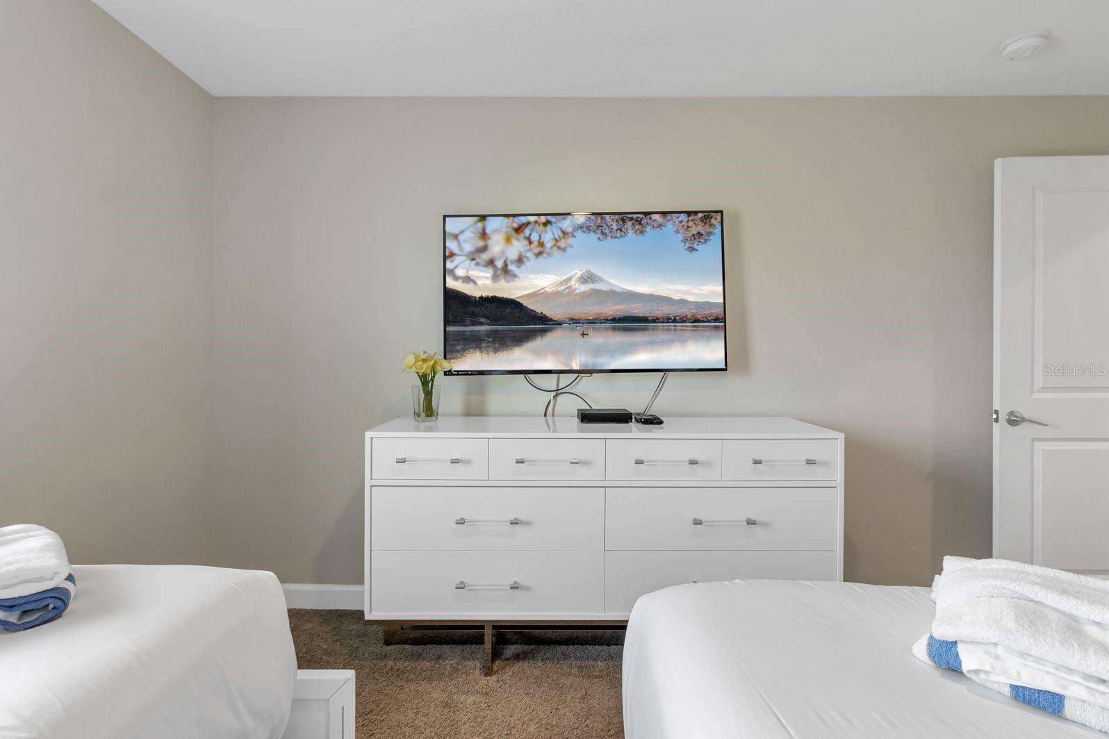 STOREY LAKE PH 3 - Residential