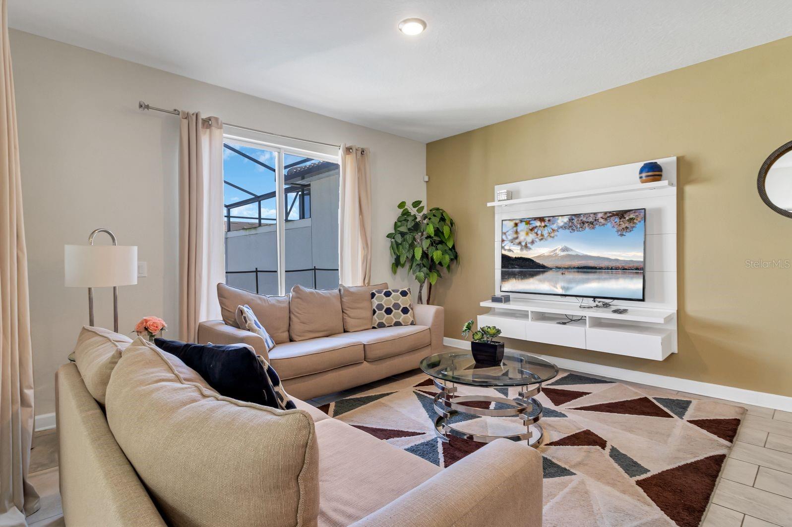 STOREY LAKE PH 3 - Residential