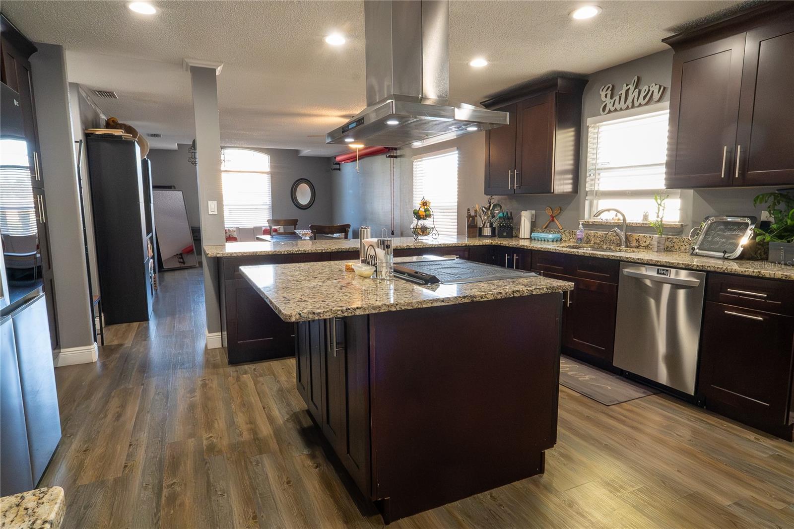 1038 SINGLETON CIRCLE