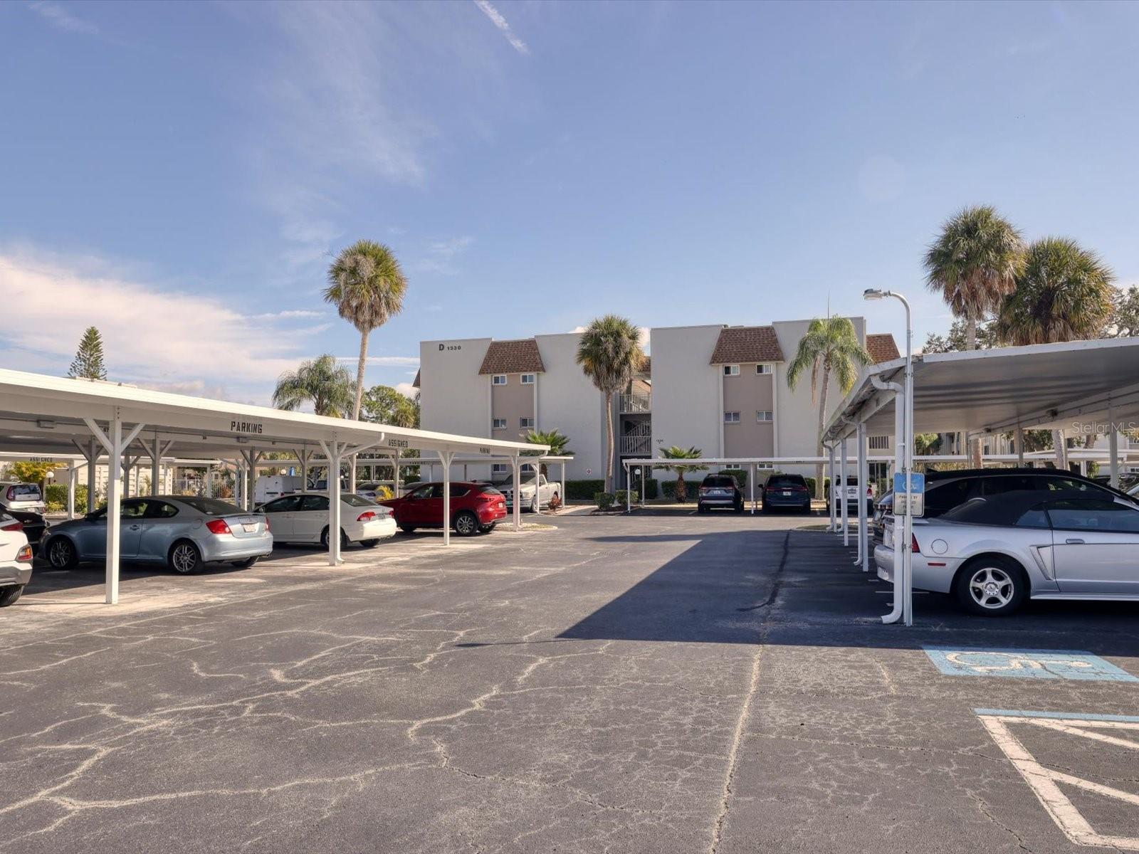 1330 GLEN OAKS DRIVE E 174D