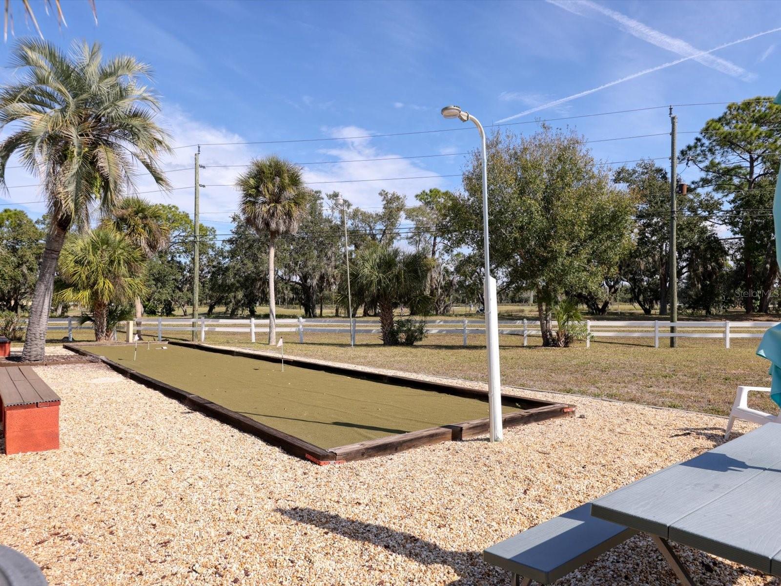 GLEN OAKS GARDEN APTS 2 - Residential