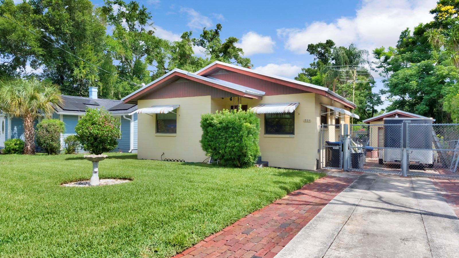 1935 PAGE AVENUE