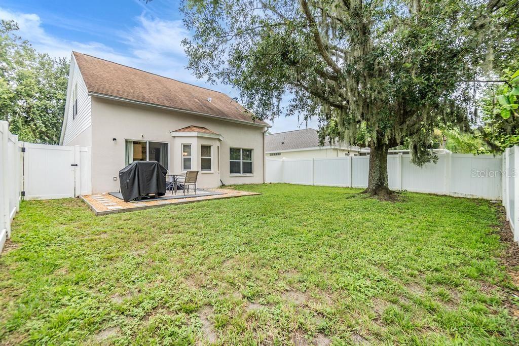 THOUSAND OAKS MULTI FAMILY - Residential